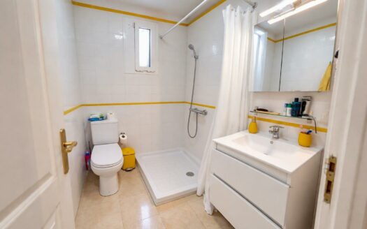Renovated duplex with terrace and parking space in Puerto Rico