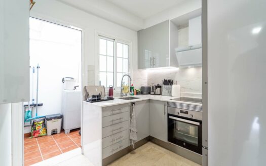 Renovated duplex with terrace and parking space in Puerto Rico