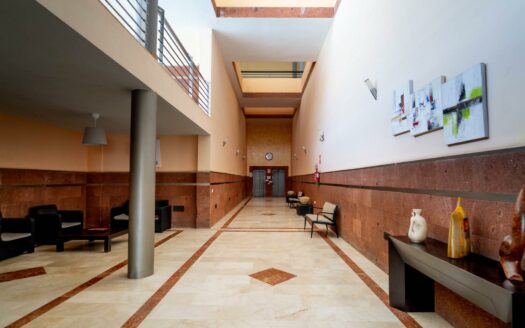 Renovated duplex with terrace and parking space in Puerto Rico