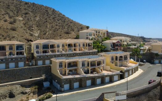 Exclusivo apartamento con amplia terraza y vistas al mar en Loma Verde